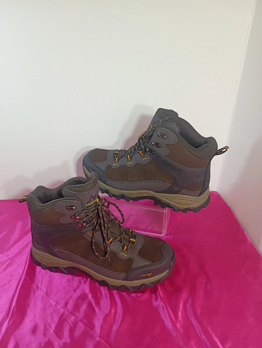 NORTIV8 Mens SZ 10.5 Suede Waterproof Hiking Boots JS19004M